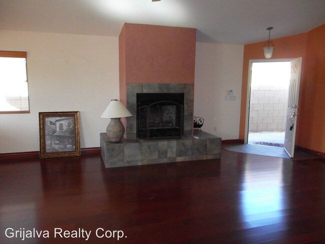 Building Photo - 2375 W Tyler River Dr