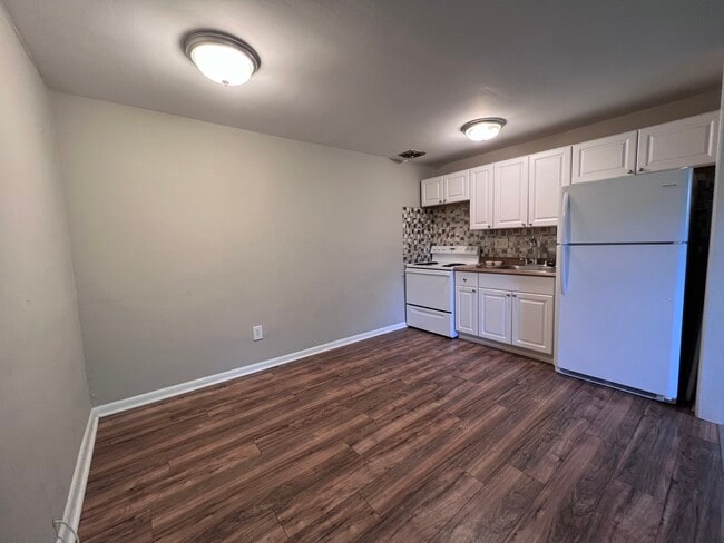 Kitchen - West Chester Apartments