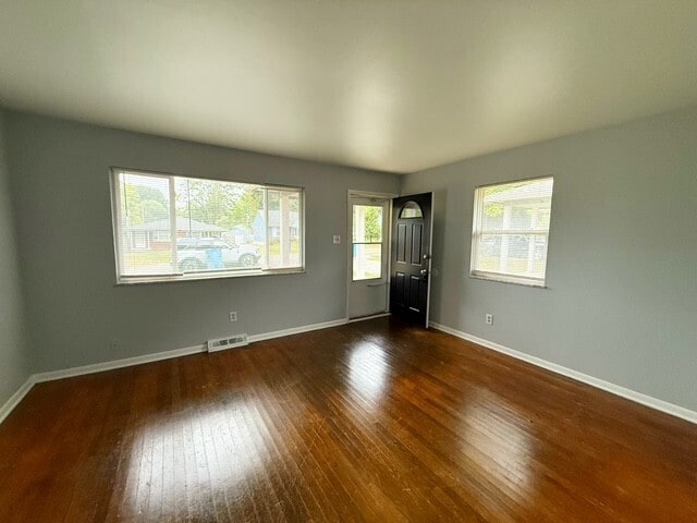 Foto del edificio - 4651 Crestview Ave
