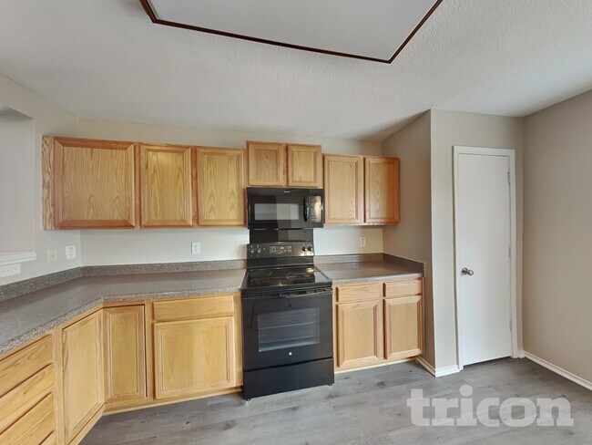 Foto del edificio - 7307 Circle Farm