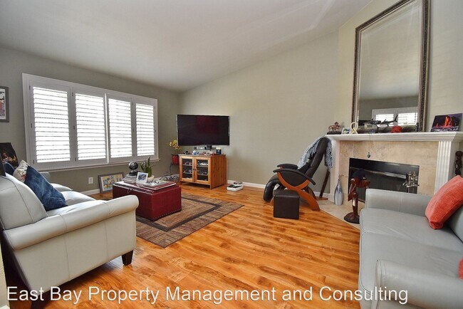 Building Photo - 5 br, 2 bath House - 4446 Alice Way