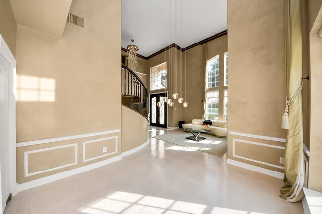 Foto del edificio - 5410 Deerbourne Chase Dr