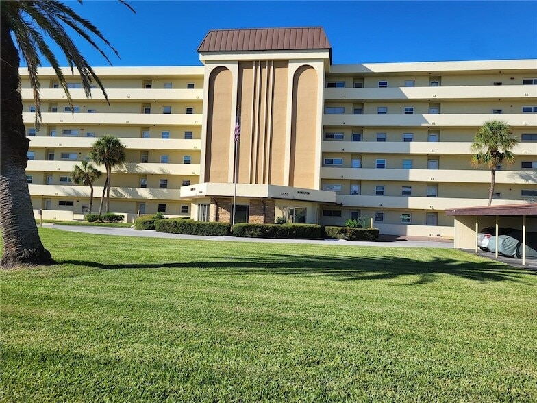 Photo - 4650 Cove Circle Unit 611