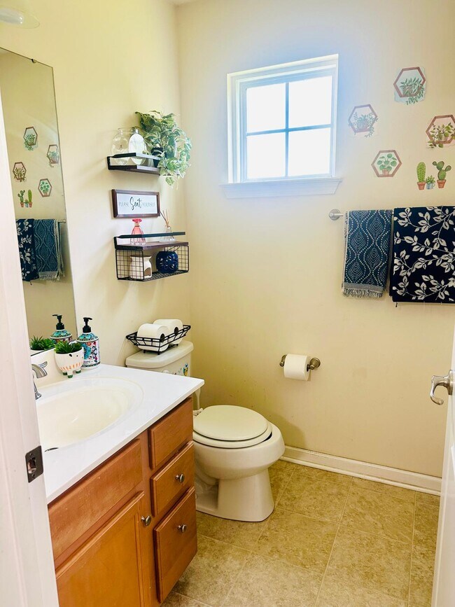 Foto del edificio - 8059 Hinsdale Ln
