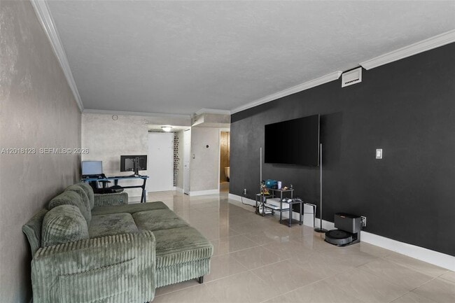 Photo - 1000 Parkview Dr Apartment