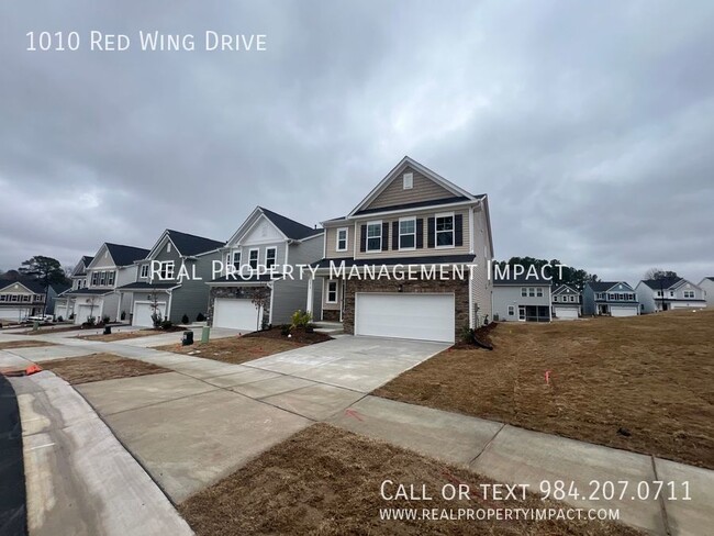 Building Photo - MOVE IN SPECIAL: $200 OFF FIRST MONTH'S RE...