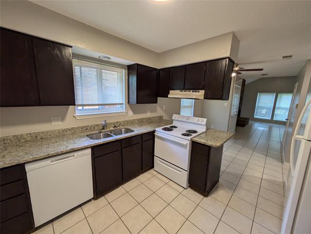 Building Photo - 604 Lost Springs Ct