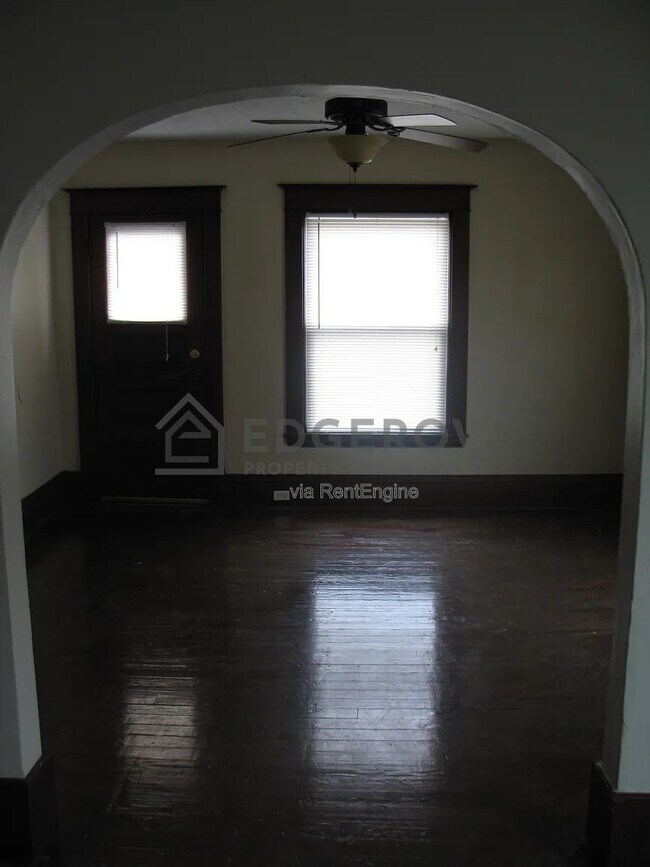 Foto del edificio - 737 6th St NW