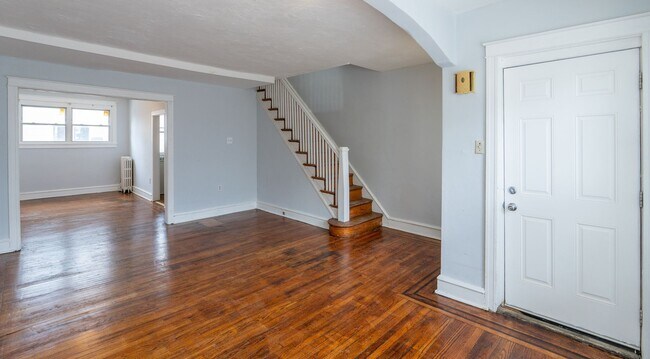 Photo - Newly renovated 3 bedroom House