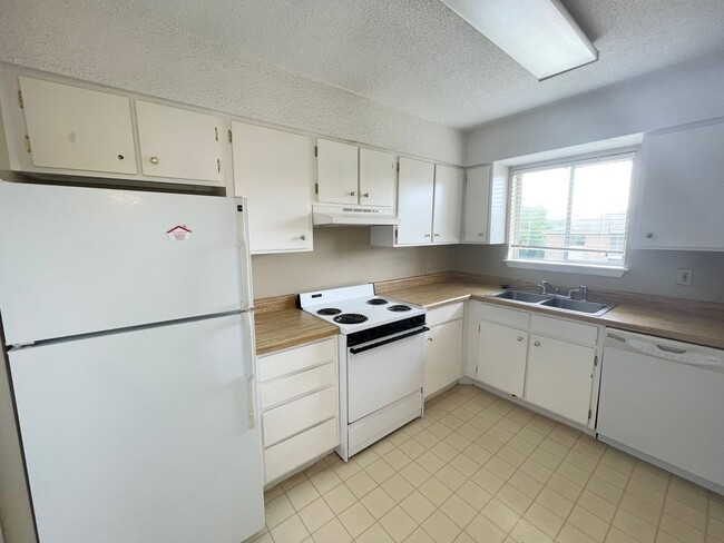 Foto del edificio - Shandon Gardens Unit #12