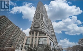 Building Photo - 575 Bloor St E