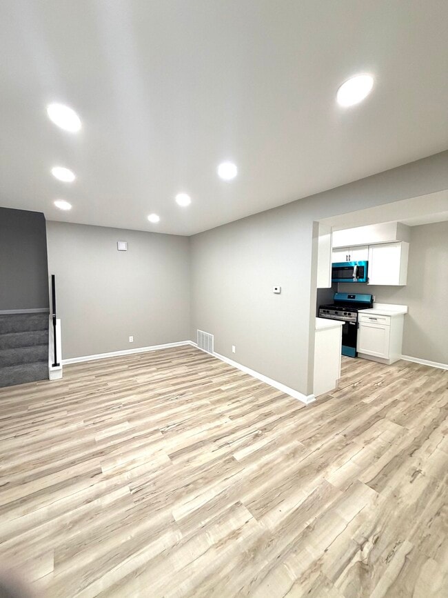Foto del edificio - 2338 Carnation Dr