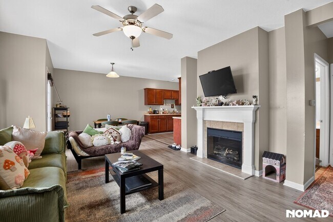 Foto del edificio - 3749 Harbor Estates Ln