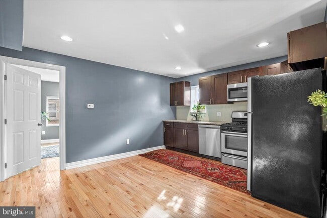 Building Photo - 2024 S 12th St