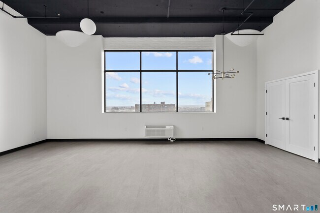 Building Photo - 480 Myrtle St
