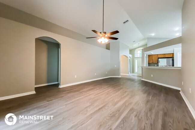 Building Photo - 13323 Bainbridge Way