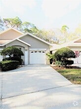 Building Photo - 4343 Lakeshore Dr