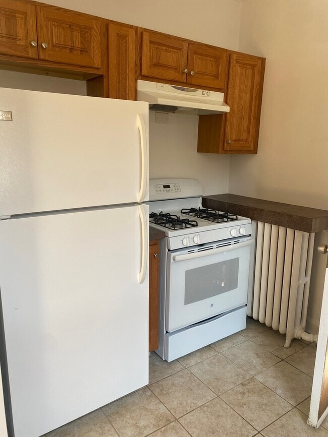 Building Photo - 2544 W Gunnison St