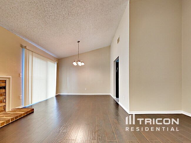 Building Photo - 5214 Spring Branch Drive Pearland TX