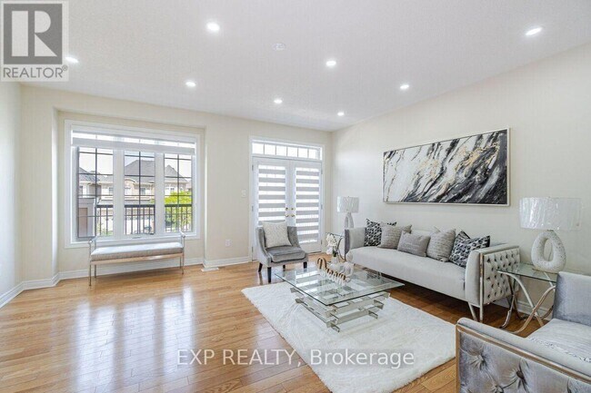 Photo du bâtiment - 5 Appleaire Cres