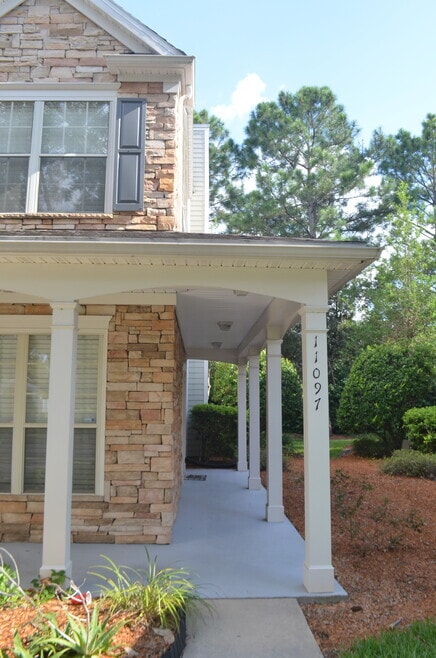 Building Photo - 11097 Castlemain Cir S