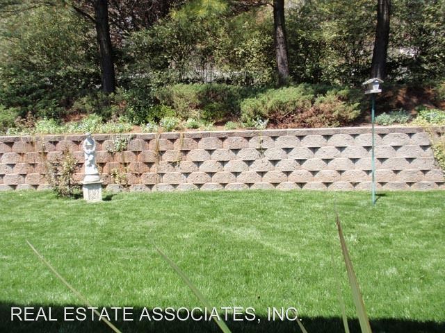 Foto del edificio - 3 br, 2.5 bath House - 1007 Red Hat Lane