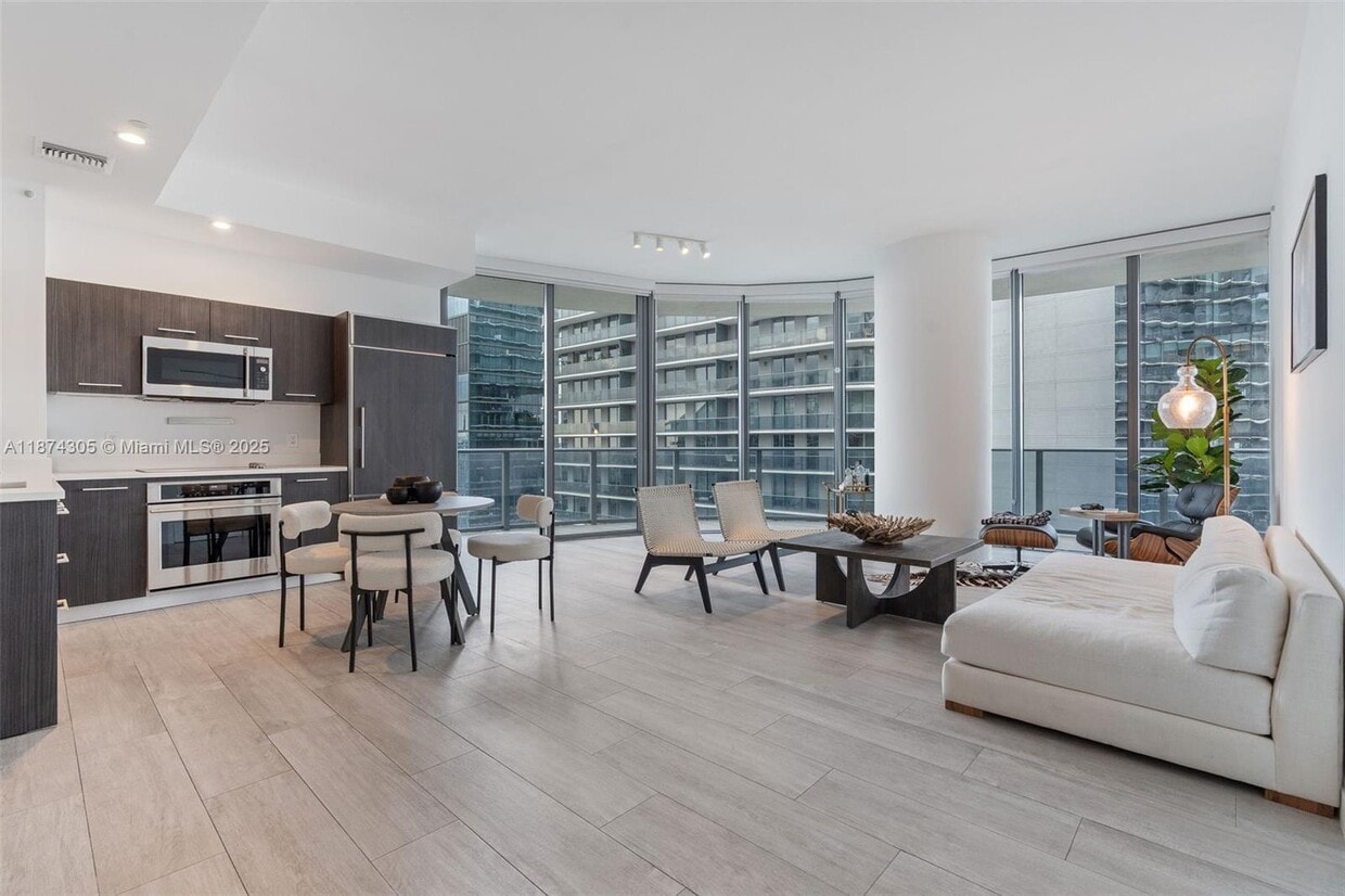 Foto principal - 45 SW 9th St