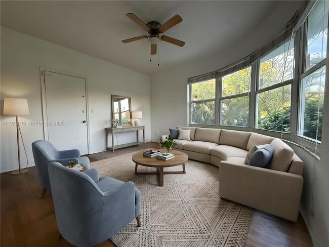 Foto del edificio - 315 W 28th St