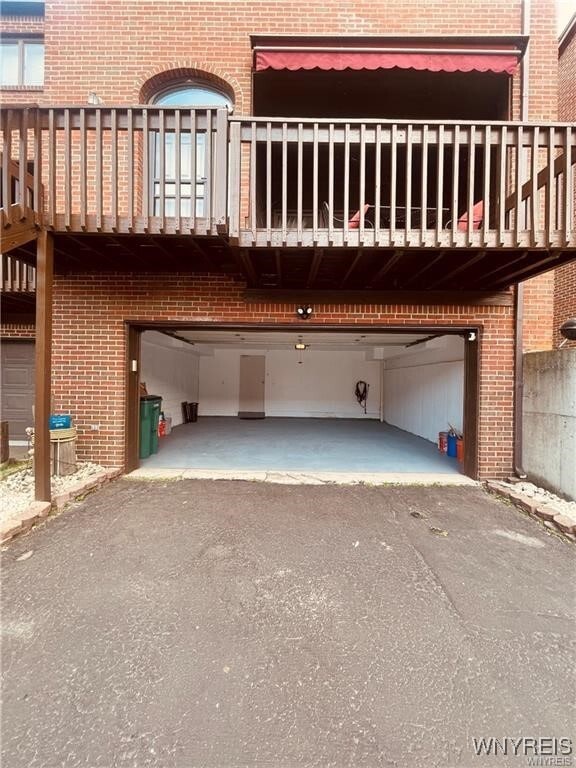 Foto del edificio - 357 Lakefront Blvd