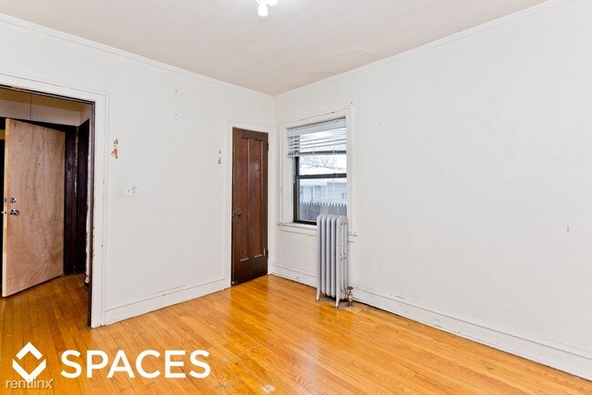 Foto del edificio - 5600 W Leland Ave