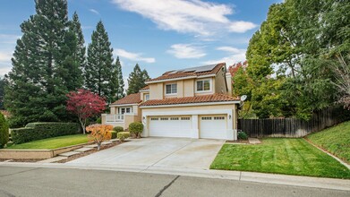 Building Photo - 2625 Ascot Dr