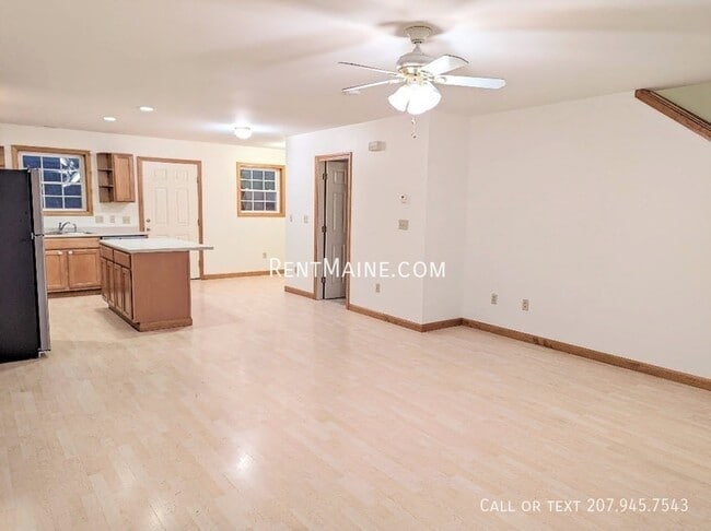 Building Photo - 121 Canaan Rd