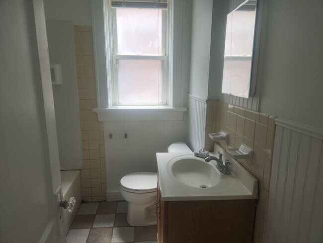 Foto del edificio - 6321 Cates Ave