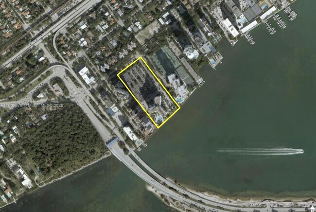 Building Photo - 2451 Brickell Ave