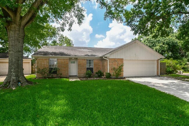 Foto del edificio - 12939 Westmere Dr