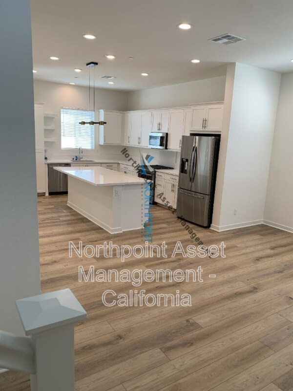 Foto del edificio - 581 Townsend Way