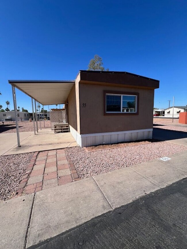 Foto del edificio - 2 br/ 2 bath home for rent