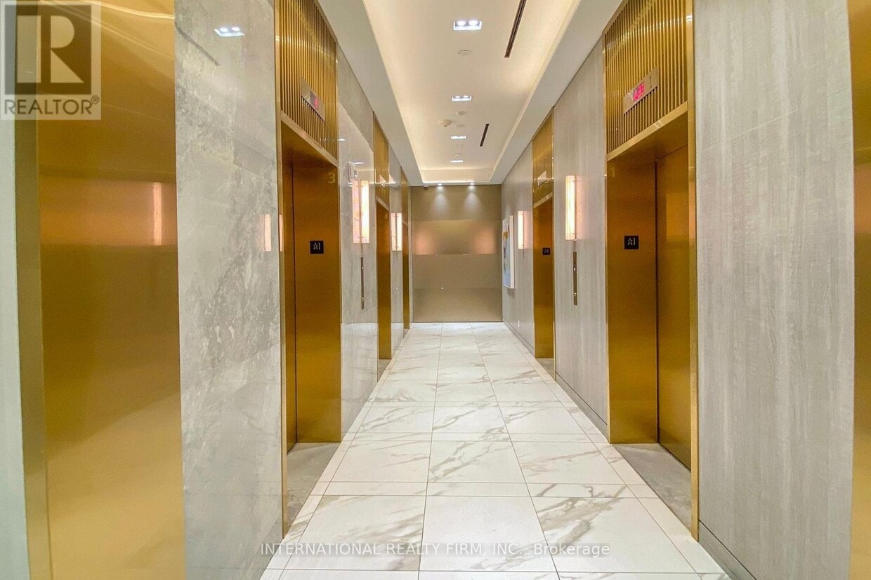 Photo principale - 950 Portage Pkwy