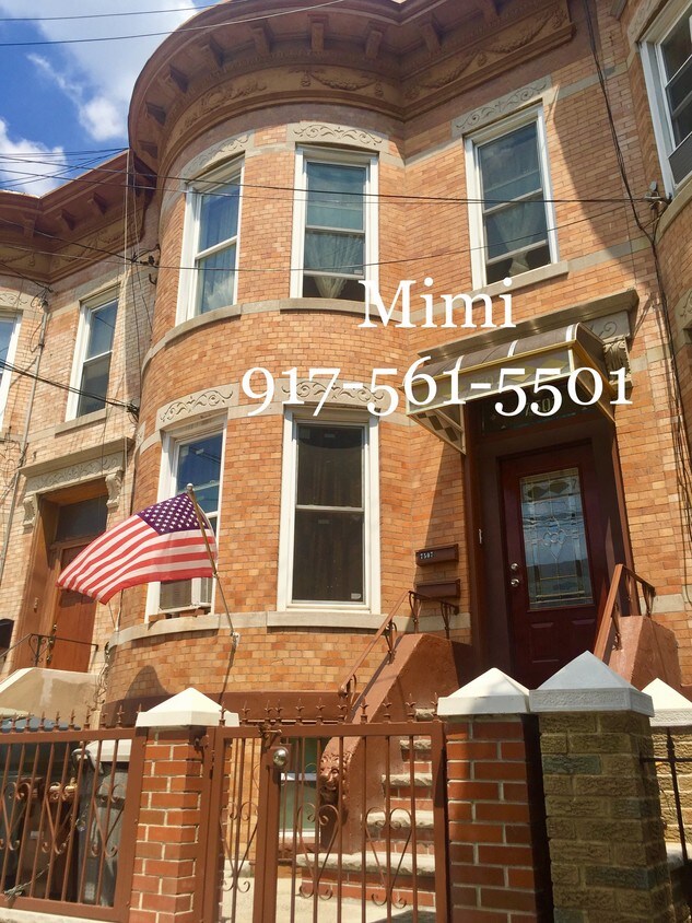 Primary Photo - 7507 60th Ln