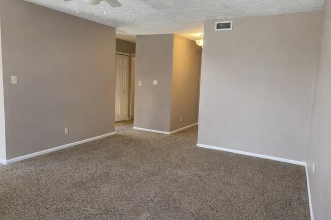 Building Photo - 5971 Gadsen Dr