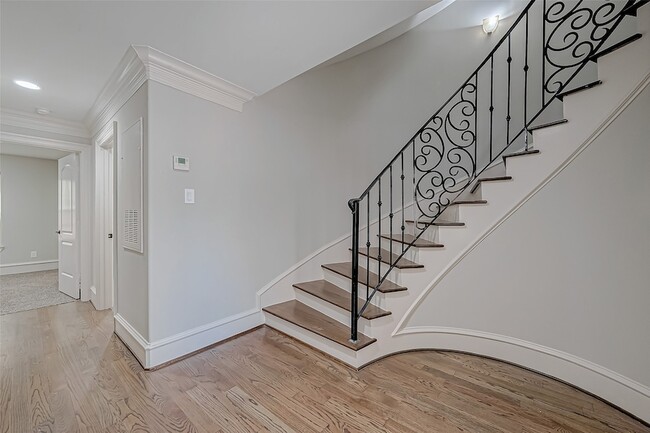 Building Photo - 5226 Kiam St