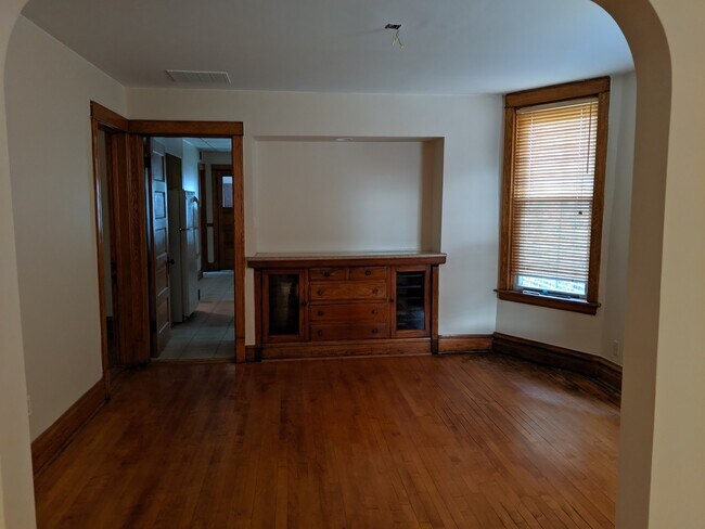 Foto del edificio - 2731 N Kedzie Ave