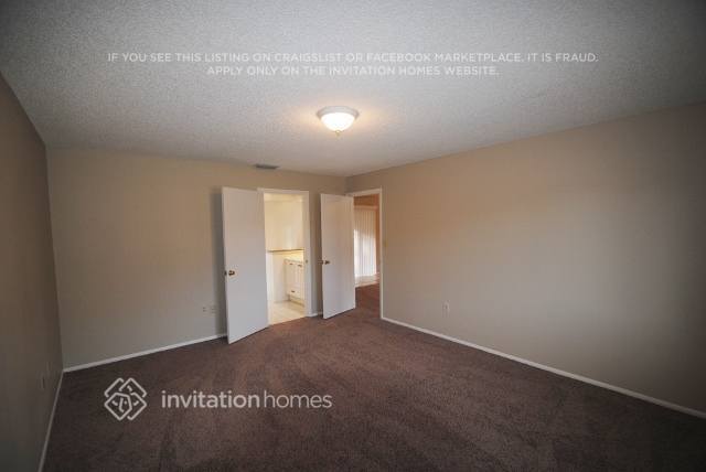 Foto del edificio - 5210 Curtis Blvd