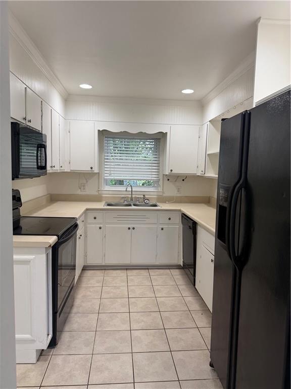 Building Photo - 2404 Elmwood Cir SE