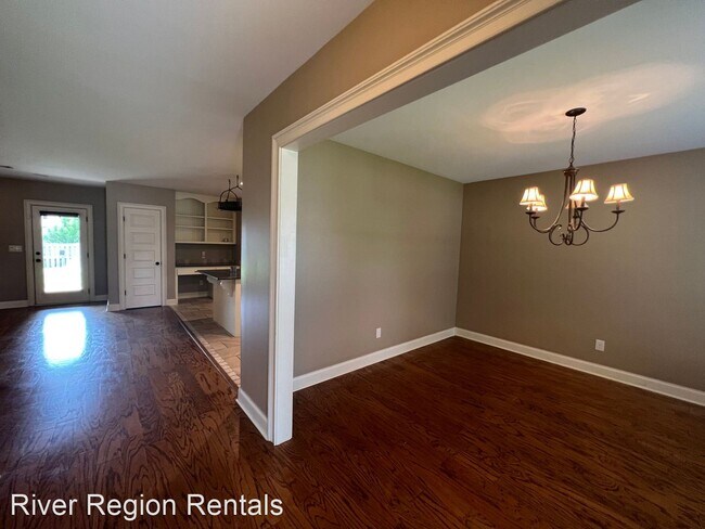 Foto del edificio - 5 br, 3 bath House - 430 Stone Park Boulevard