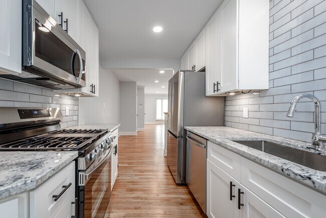 Foto del edificio - 1600 Elmwood Ave