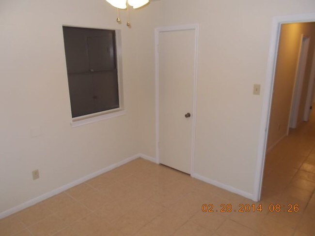 Building Photo - 206 Jason Dr