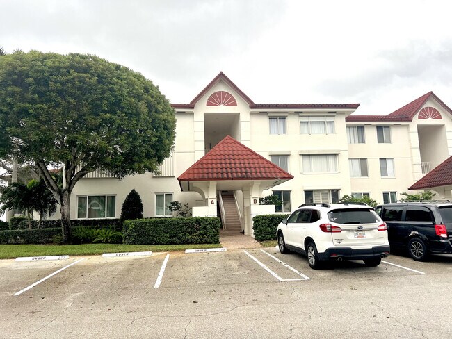 Foto del edificio - 104 Half Moon Cir