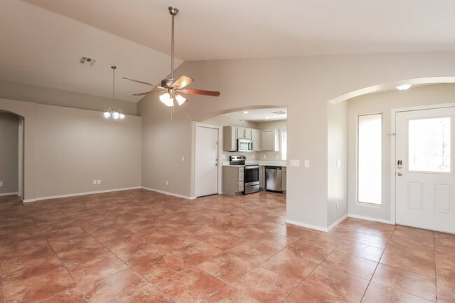 Building Photo - 1604 S 80th Ln