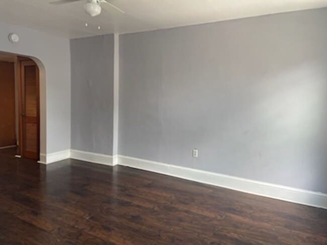 Building Photo - 517 S Shippen St
